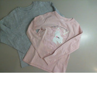 Set of 2 long sleeve sweaters