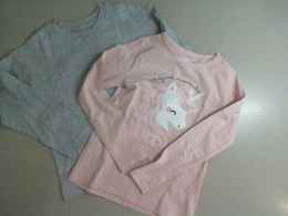 Set of 2 long sleeve sweaters