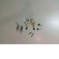 Set of 4 earrings, costume jewelry