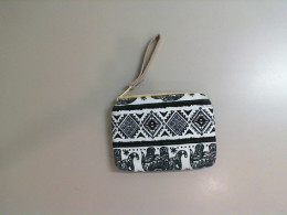 Small wallet with elephants Small wallet with elephants