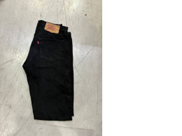 Men's black Levi's jeans