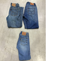 Set of 3 Levi's 505 straight-leg jeans available with both red and orange labels.