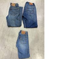 Set of 3 Levi's 505 straight-leg jeans available with both red and orange labels.