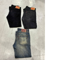 Set of 3 Levi's 501 Original Fit Men's Jeans in black, vintage black Levi's 501 jeans,Levi's 501 Original jeans. 