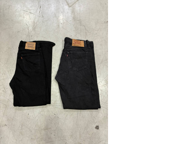 Set of 2 black jeans are Levi's 501 Original Fit straight leg pants. Set of 2 black jeans are Levi's 501 Original Fit straight leg pants.