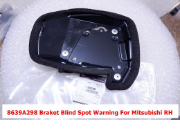 set of 2 Signal box mounting bracket, white.