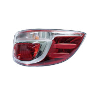 Right rear taillight assembly (outer light)