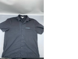 Black short-sleeved shirt