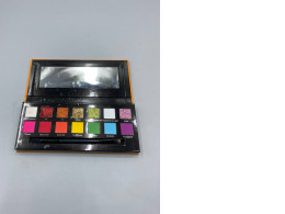 Eyeshadow palette from Sleek MakeUP, Magic Studio. Eyeshadow palette from Sleek MakeUP, Magic Studio.