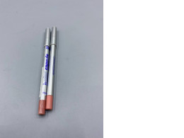 Set of 2 B.Colour Capsule Superstay 7 Days Lip Liner Set of 2 B.Colour Capsule Superstay 7 Days Lip Liner