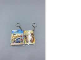 Set of 2 Keychain with Thailand design 