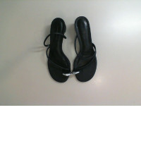 Women's black shoes