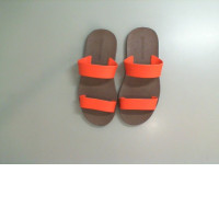 Women's flat flip-flops