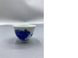 Chinese blue and white porcelain tea bowl,