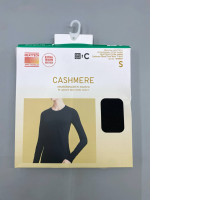 UNIQLO women's HEATTECH Extra Warm Cashmere Blend Crew Neck T-shirt. 