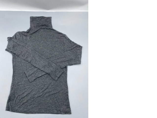 Gray long-sleeved turtleneck shirt Gray long-sleeved turtleneck shirt