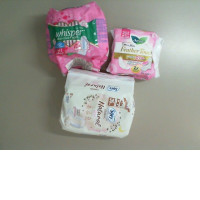 Set of 3 packs of feminine pads