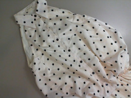 White sleeveless blouse White sleeveless blouse