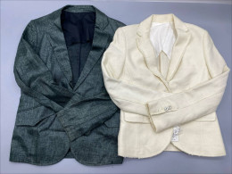 Set of 2 Women's fitted suit jacket by Mango in grey and cream. Set of 2 Women's fitted suit jacket by Mango in grey and cream.