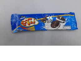 Sumo brand mini cookies and cream biscuits