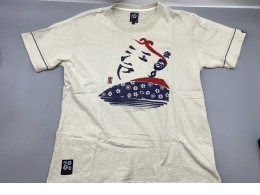 Casual beige T-shirt with a Japanese-style graphic print on the front.