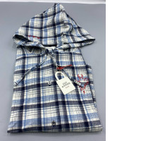 Long-sleeved hooded shirt