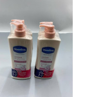 Set of 4 Vaseline Healthy Bright UV Extra Brightening Gluta Ceramide body lotion. 