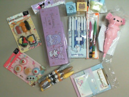 Kuromi stationery set, pencil case, 4 sets of different pens, notepad, 2 sets of erasers, 2 animal erasers, toilet-shaped pencil sharpener