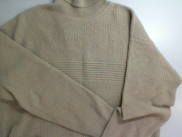 Brown men's sweater Brown men's sweater