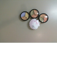 Set of 4 small eyeshadow palettes