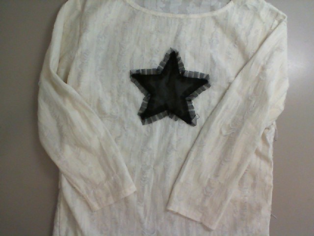 White long sleeve shirt with star White long sleeve shirt with star