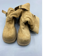 Brown high-heeled boots Brown high-heeled boots