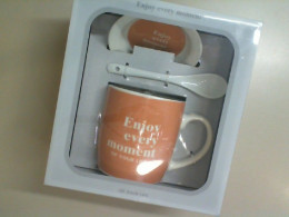 Gift set: Ceramic mug, spoon and saucer