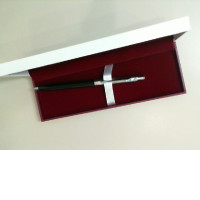 Artifact Pen in a case