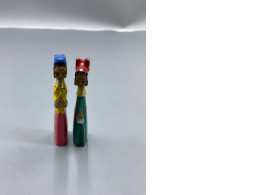 set of 2 Long-necked Karen wooden dolls set of 2 Long-necked Karen wooden dolls