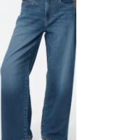 EZY wide-leg straight jeans.