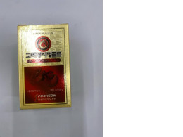 Pocheon Korean Lingzhi Extract Gold, a Korean herbal health supplement made from Reishi mushrooms. 