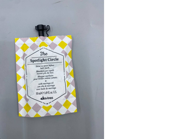 Davines The Spotlight Circle Hair Mask Davines The Spotlight Circle Hair Mask