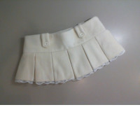 Short skirt made of warm material