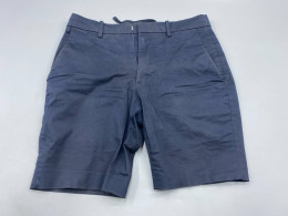 Three-quarter length pants