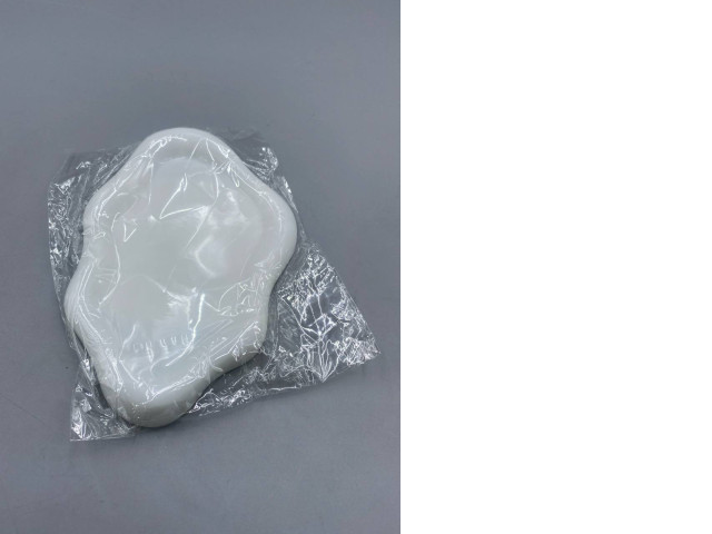 A cloud-shaped jewelry tray, also known as a plaster display plate. A cloud-shaped jewelry tray, also known as a plaster display plate.