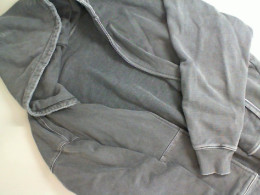 Gray zipped sweatshirt with a hood