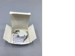 A consistent fabric-feeding presser foot for sewing machines. A consistent fabric-feeding presser foot for sewing machines.