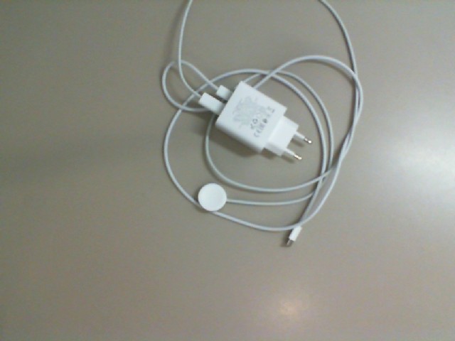 Set includes 2 charging cables and 1 adapter Set includes 2 charging cables and 1 adapter