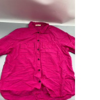 Pink short-sleeved shirt