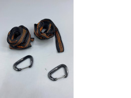Set of 2 outdoor hammock tree straps with carabiners. Set of 2 outdoor hammock tree straps with carabiners.