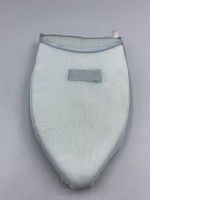 Heat-resistant gloves for steam ironing, designed to protect your hands while steam ironing.