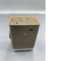  compact, portable electric air pump, similar in function to models like the GIGA Pump 4.0. 