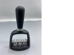  IKEA SKÄRANDE knife sharpener. 