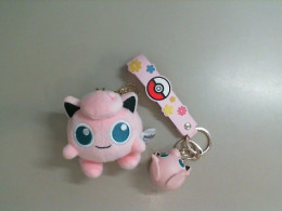 Set of 2 Pokemon keychains
